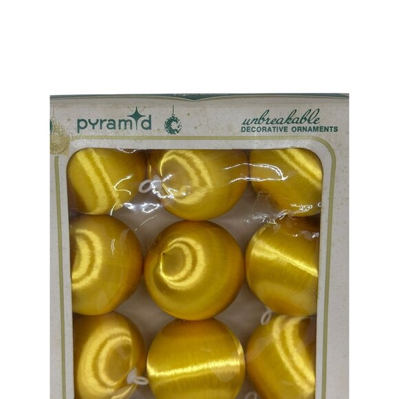 Vintage Pyramid Unbreakable Gold Ball Christmas Ornaments Satin Sheen 12 PCS Box - Picture 3 of 8